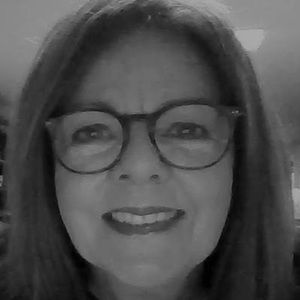 Meet your Posher, Carla